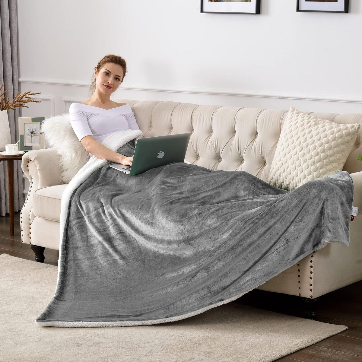Cozy Sherpa Fleece Throw Blanket